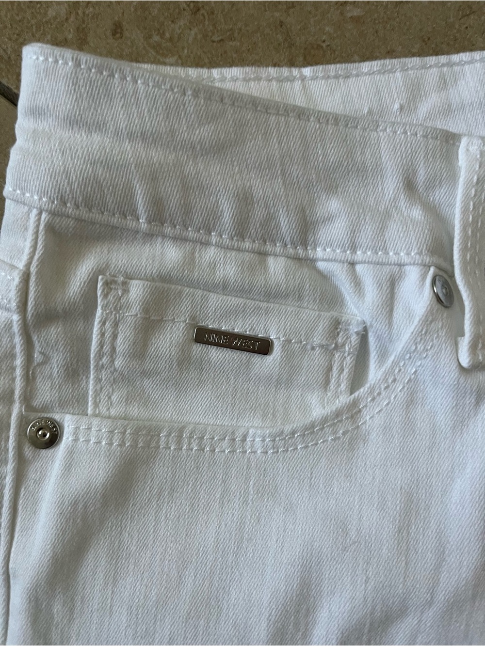 Nine West White Gramercy Crop Jeans - Picture 4 of 5
